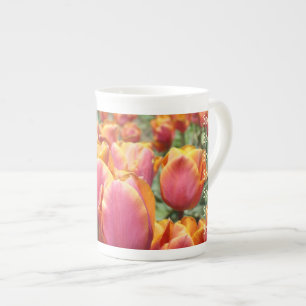 Frühlingssäule China Tasse Tulip Blume