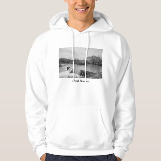 Frühlingstag bei Ozark Mill Graustufen Hoodie (Vorderseite)