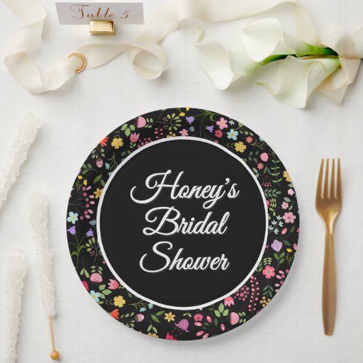 Frühlingswildblumen Brautparty Schwarze Hochzeit Pappteller (Hochzeit)