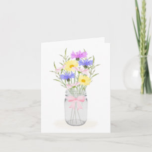 Frühlingswildblumen im Mason-Glas-Vase für jeden A Karte