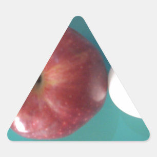 Frühstück Buddies: Zwei Eier $an Apple Still Life Dreieckiger Aufkleber