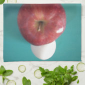 Frühstück Buddies: Zwei Eier $an Apple Still Life Handtuch (Gefaltet)