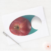 Frühstück Buddies: Zwei Eier $an Apple Still Life Ovaler Aufkleber (Umschlag)