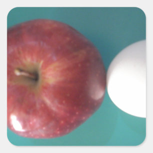 Frühstück Buddies: Zwei Eier $an Apple Still Life Quadratischer Aufkleber