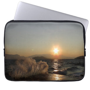 Frühstück in Kroatien schöner Sonnenuntergang Laptopschutzhülle