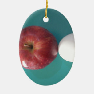 Frühstücksfreunde: Zwei Eier und ein Apfel-Stillle Keramik Ornament