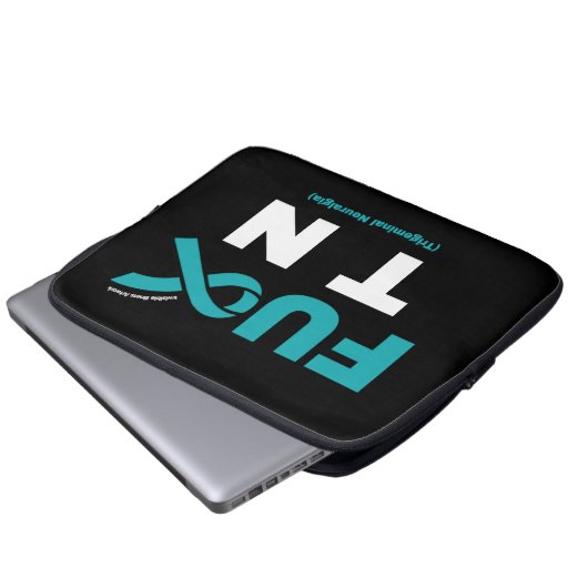 FU TN LAPTOPSCHUTZHÜLLE (Vorne Knopf)