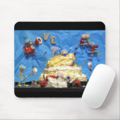 Fubby feest met taart en bruidspaar. mousepad (Mit Mouse)