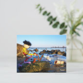 Fubby met flessenpost aan de kust. postkarte (Stehend Vorderseite)