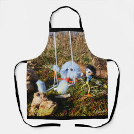 Fubby monster op de schommel. schürze