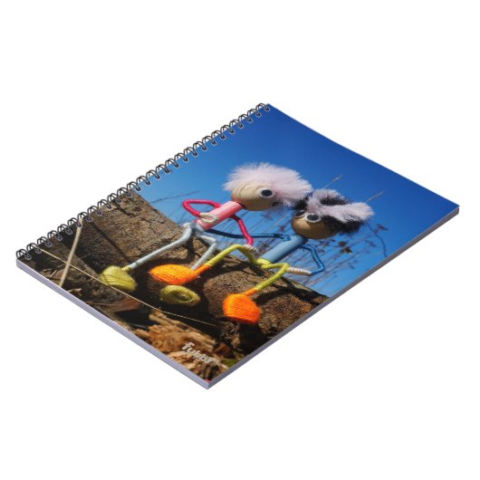 Fubby paartje dat romantisch verliefd zitten. notizblock (Linke Seite)