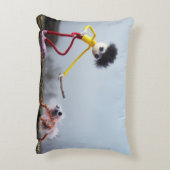 Fubby speelt buiten met dier. dekokissen (Rückseite(Vertikal))