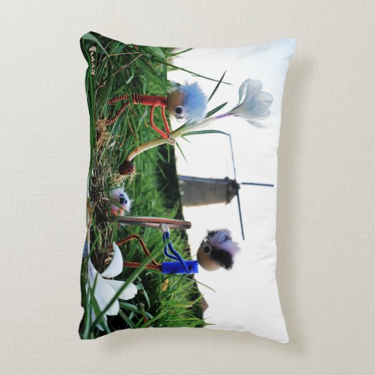 Fubby's bij een molen planten een krokus bol. dekokissen (Rückseite(Vertikal))