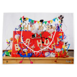 Fubby's die feest vieren voor verjaardag. große geschenktüte