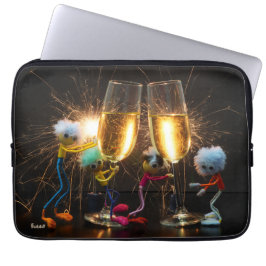 Fubby's die feestelijk proosten met vuurwerk. laptopschutzhülle