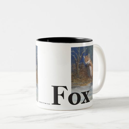 Füchse. Springender Fox im Schnee Zweifarbige Tasse (VorderseiteRechts)