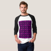 Fuchsia Geotech: A Vibrant Abstract Geometric Text T-Shirt (Vorne ganz)
