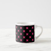 Fuchsia Kreuzstiche auf schwarz Espressotasse (Rechts)
