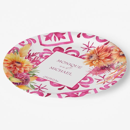 Fuchsia Majolica Fliesen Orange Dahlien Vorlage Pappteller (Schrägansicht)