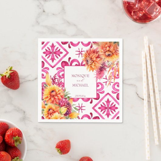 Fuchsia Majolica Fliesen Orange Dahlien Vorlage Serviette (Beispiel)