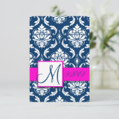 Fuchsia Navy Blue Damask Monogram RSVP Card Karte (Stehend Vorderseite)
