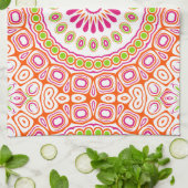 Fuchsia Orange und grünes, lebendiges Mandala Must Geschirrtuch (Gefaltet)