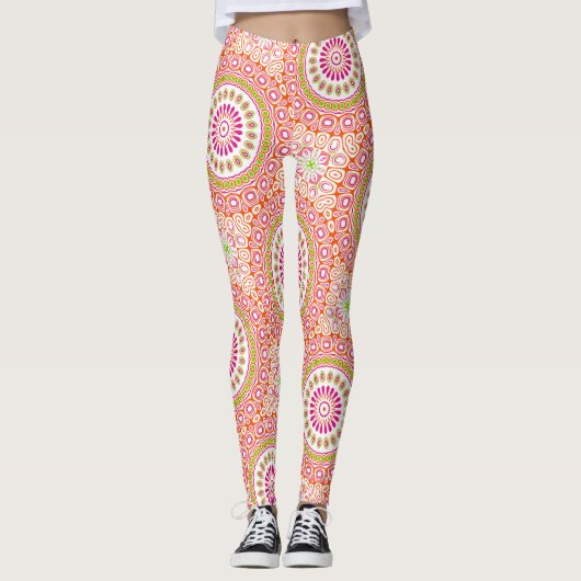 Fuchsia Orange und grünes, lebendiges Mandala Must Leggings (Vorderseite)