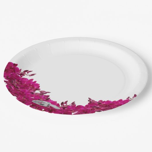 Fuchsia Orchids on White-Wedding Tellers-Rings- Pappteller (Schrägansicht)