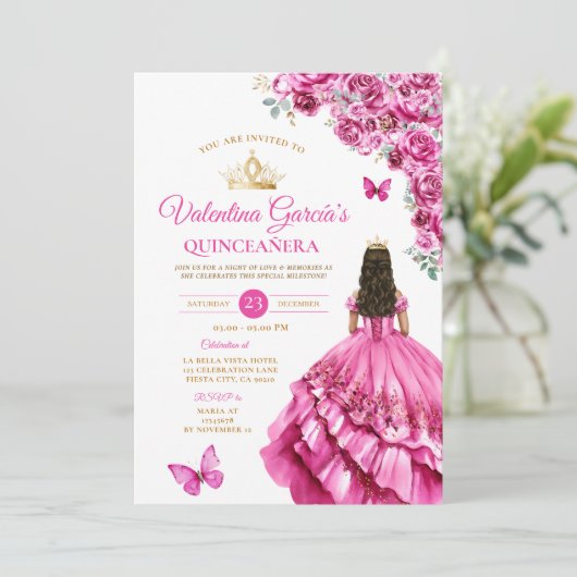 Fuchsia Pink Dress Quinceañera 15 Anos Floral Gold Einladung (Stehend Vorderseite)