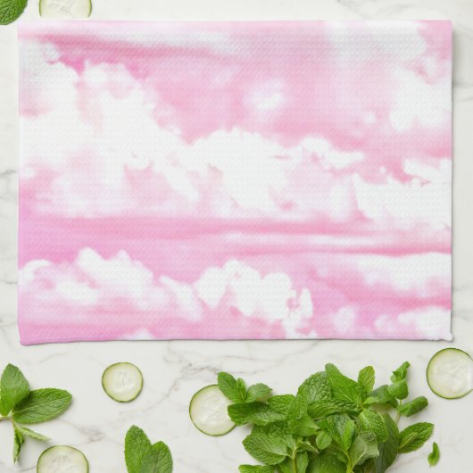 Fuchsia Pink Happy Clouds Dekoration Handtuch (Gefaltet)