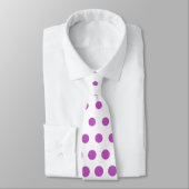 Fuchsia Polka Dots Modern White Krawatte (Gebunden)