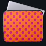 Fuchsia-Polka-Punkte auf Orange Laptopschutzhülle<br><div class="desc">Fuchsia-Polka-Punkte auf Orange</div>
