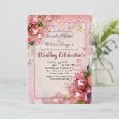 Fuchsia Protea mit Blush & Gold Ribbon Einladung (Stehend Vorderseite)