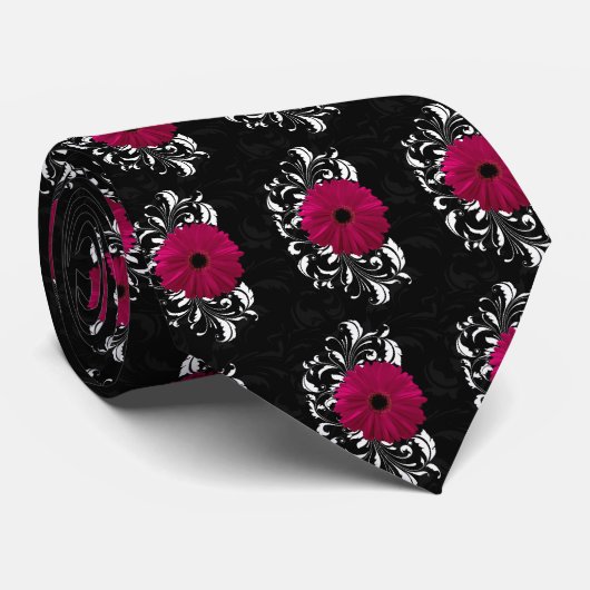Fuchsia Scroll Gerbera Daisy w/Black and White Krawatte (Gerollt)