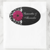 Fuchsia Scroll Gerbera Daisy w/Black and White Ovaler Aufkleber (Tasche)