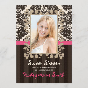 Fuchsia und braune Vintage-Damaskus Sweet Sixteen Einladung