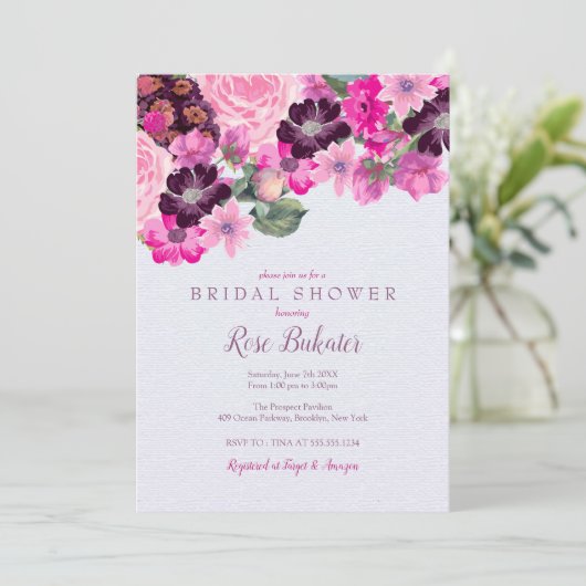 Fuchsia und Pflaumen-Brautparty Einladung (Stehend Vorderseite)