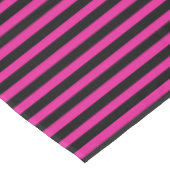 Fuchsia und schwarze Süßigkeiten Tischdecke (Schrägansicht)