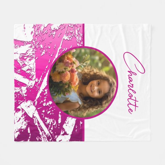Fuchsia und White Custom Foto mit Name Fleecedecke (Vorderseite (Horizontal))