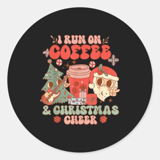 Fueled By Coffee & Christmas Cheer Funny Coffe Runder Aufkleber (Vorderseite)