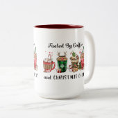 Fueled by Coffee and Christmas Cheer Zweifarbige Tasse (VorderseiteRechts)