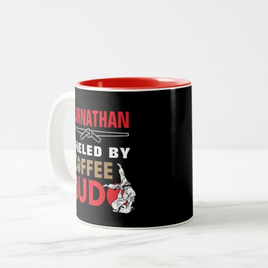 Fueled by Coffee & Judo Funny Cool Zweifarbige Tasse (Vorderseite Links)
