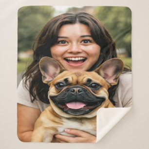 Fügen Sie ein Foto von French Bulldog hinzu und pe Sherpadecke