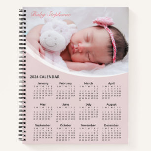 Fügen Sie Ihr eigenes Baby Foto 2024 Kalender hinz Notizblock