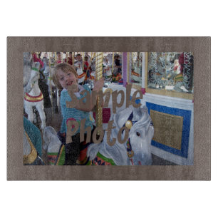 Fügen Sie Ihr eigenes Foto Brown Cutting Board hin Schneidebrett