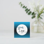 Fügen Sie Ihr individuelles Logo über Sky Blue und Quadratische Visitenkarte (Stehend Vorderseite)