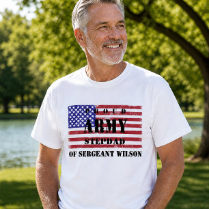 Fügen Sie Ihr Stepchild's Name Proud Army Stepdad  T-Shirt