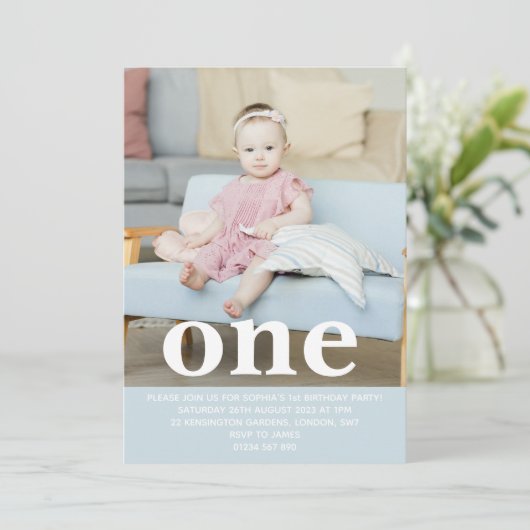 Fügen Sie Ihre eigene Foto One First Birthday Part Einladung (Stehend Vorderseite)