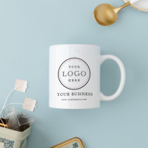Fügen Sie Ihre Logocoffee-Tasse hinzu