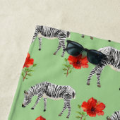 Fügen Sie Ihre Monogramm| Zebras unter Strandtuch (Beispiel)